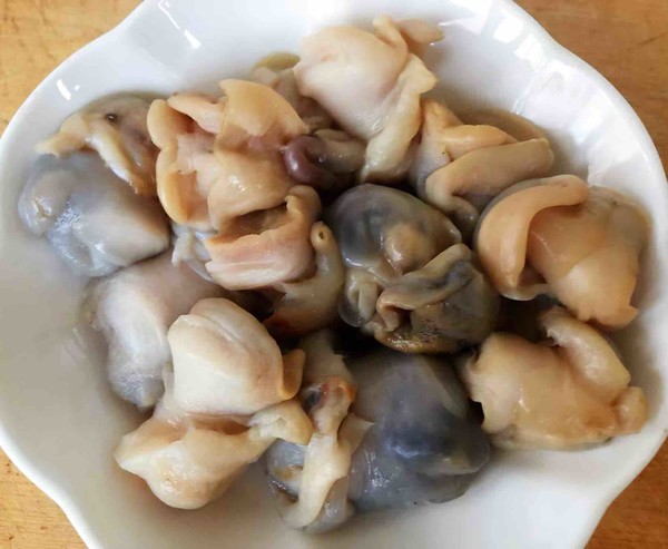 葱爆海螺片的步骤