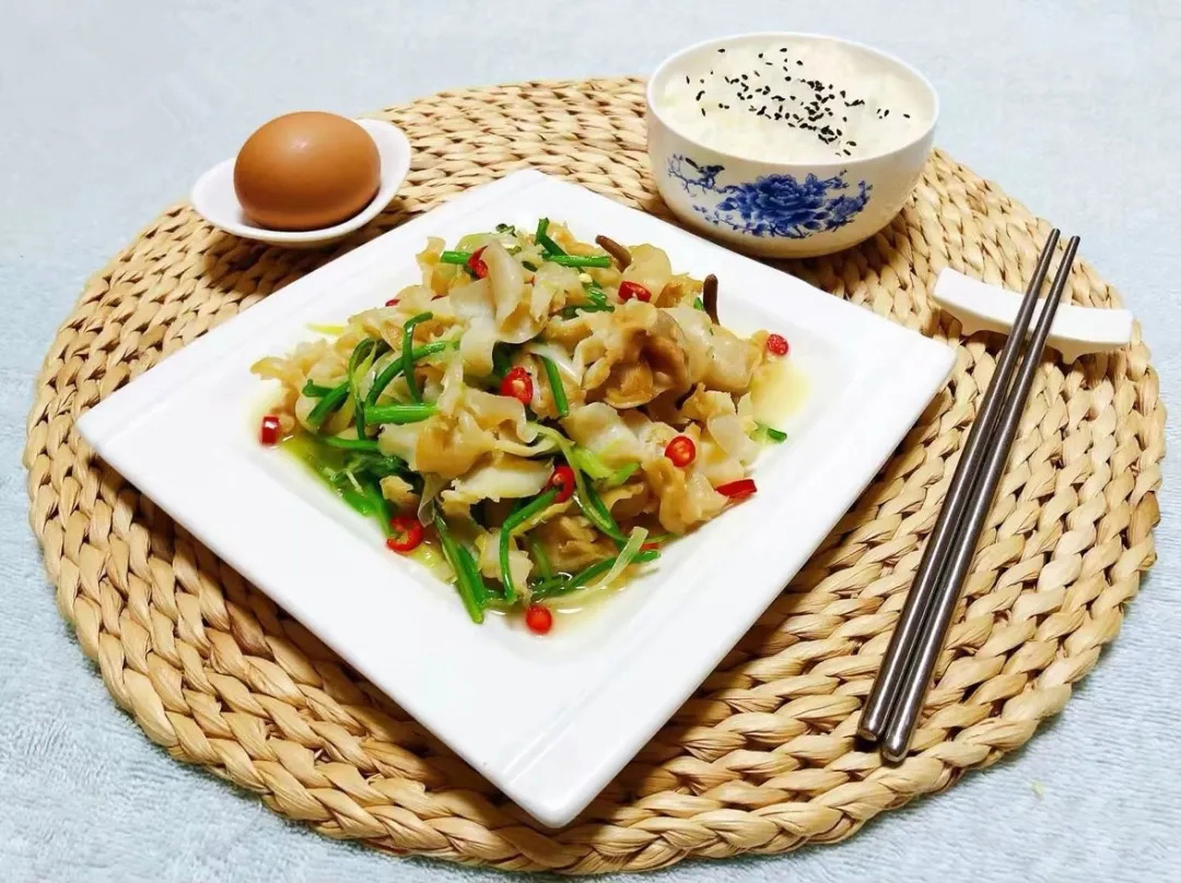 【葱爆海螺片】做法|味道鲜美，营养充足，快试试动手制作吧