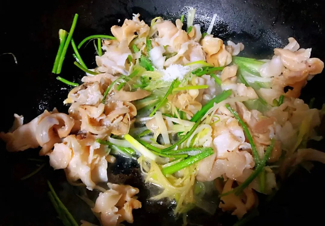 【葱爆海螺片】做法|味道鲜美，营养充足，快试试动手制作吧